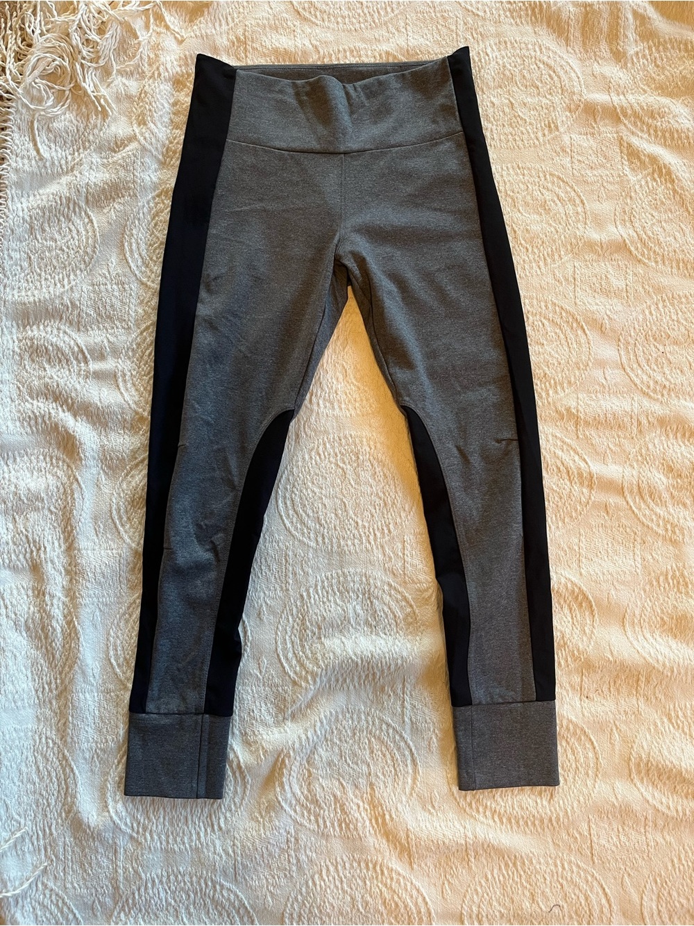 Athleta Essex Hybrid Tights with Pockets Size SP
